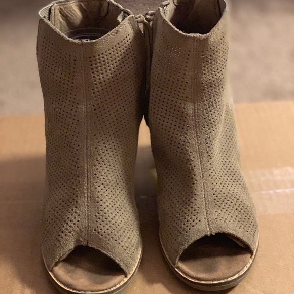 TOMS open toe booties - Picture 5 of 7